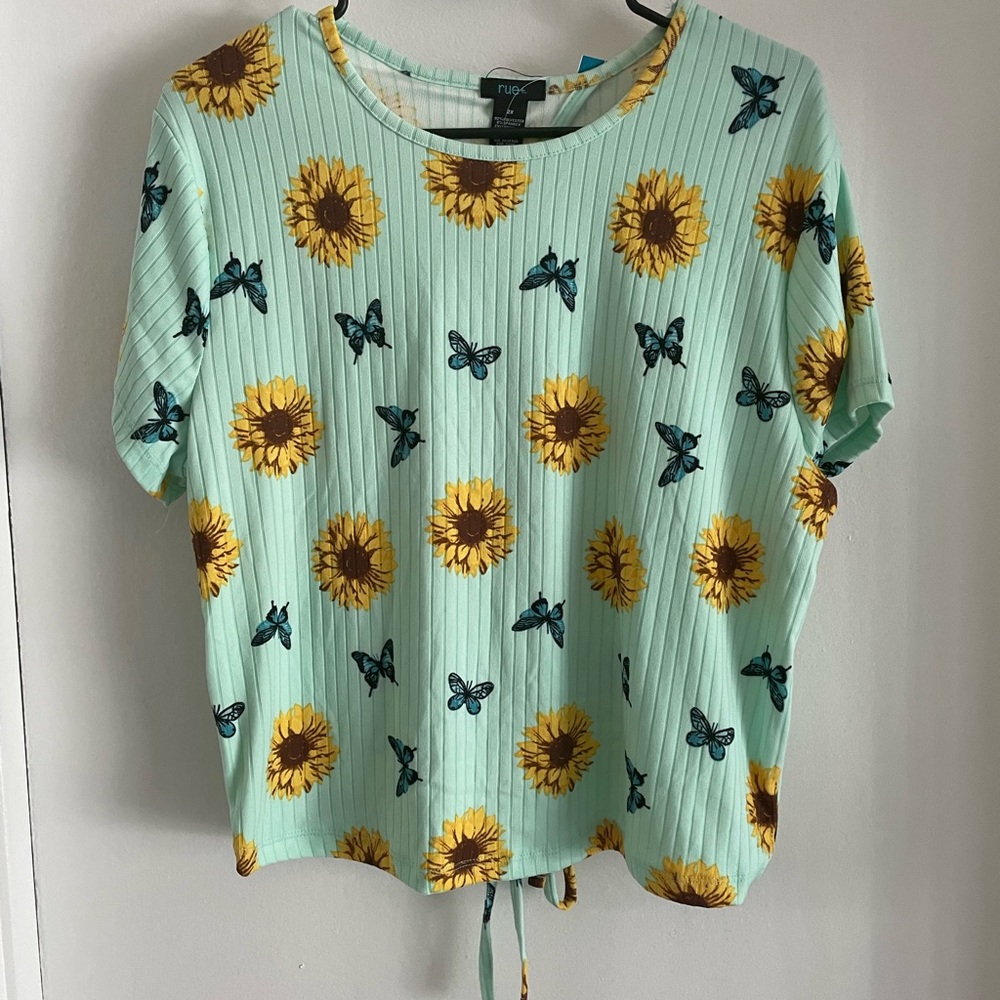 Crop top with string back